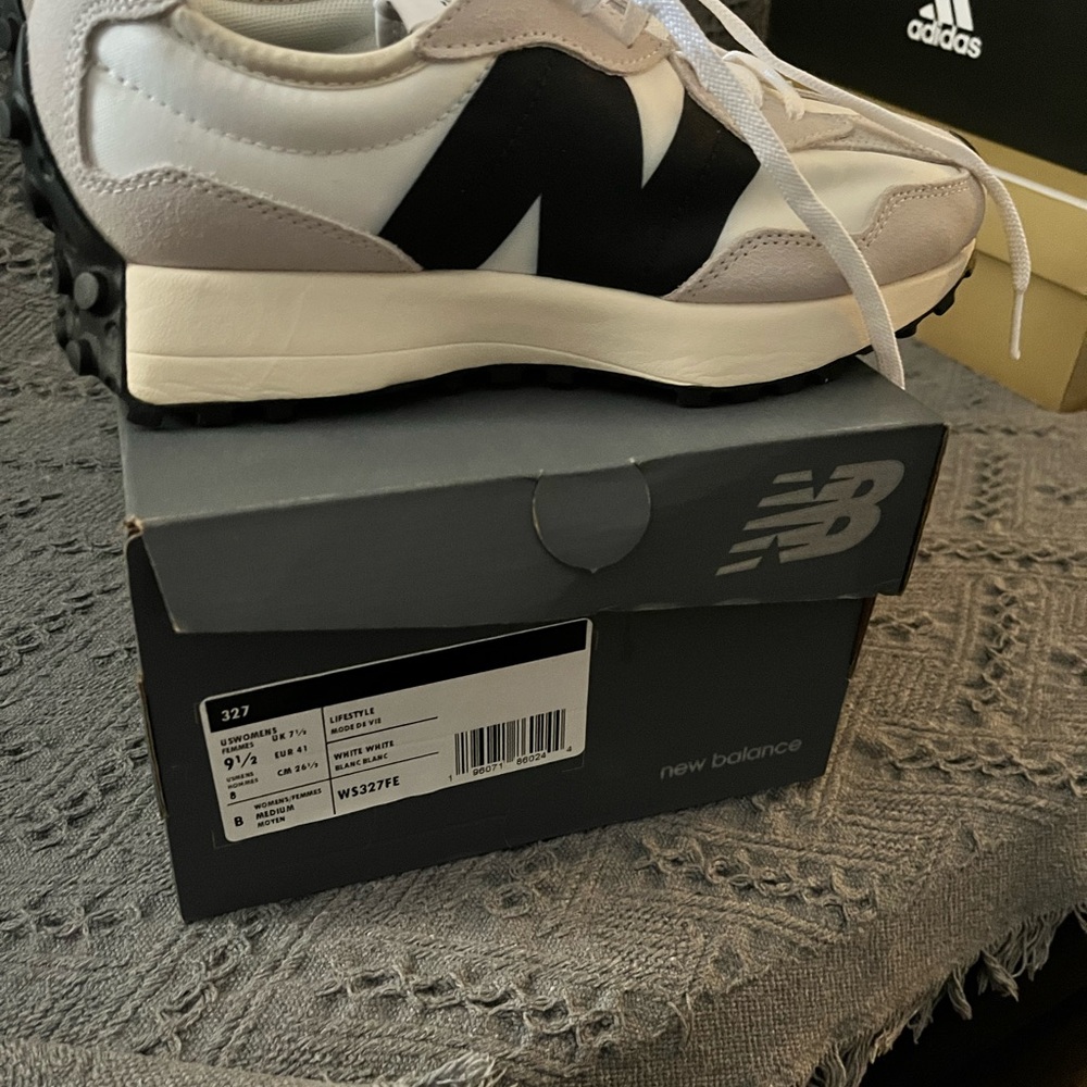 New Balance White and Black Retro Sneakers - Picture 2 of 5